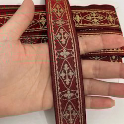 Galão Litúrgico 33mm Ref 153006 Com 13,7 Metros 100% Poliéster Sanding Galão Litúrgico 33mm Ref 153006 Com 13,7 Metros 100% Poliéster Sanding